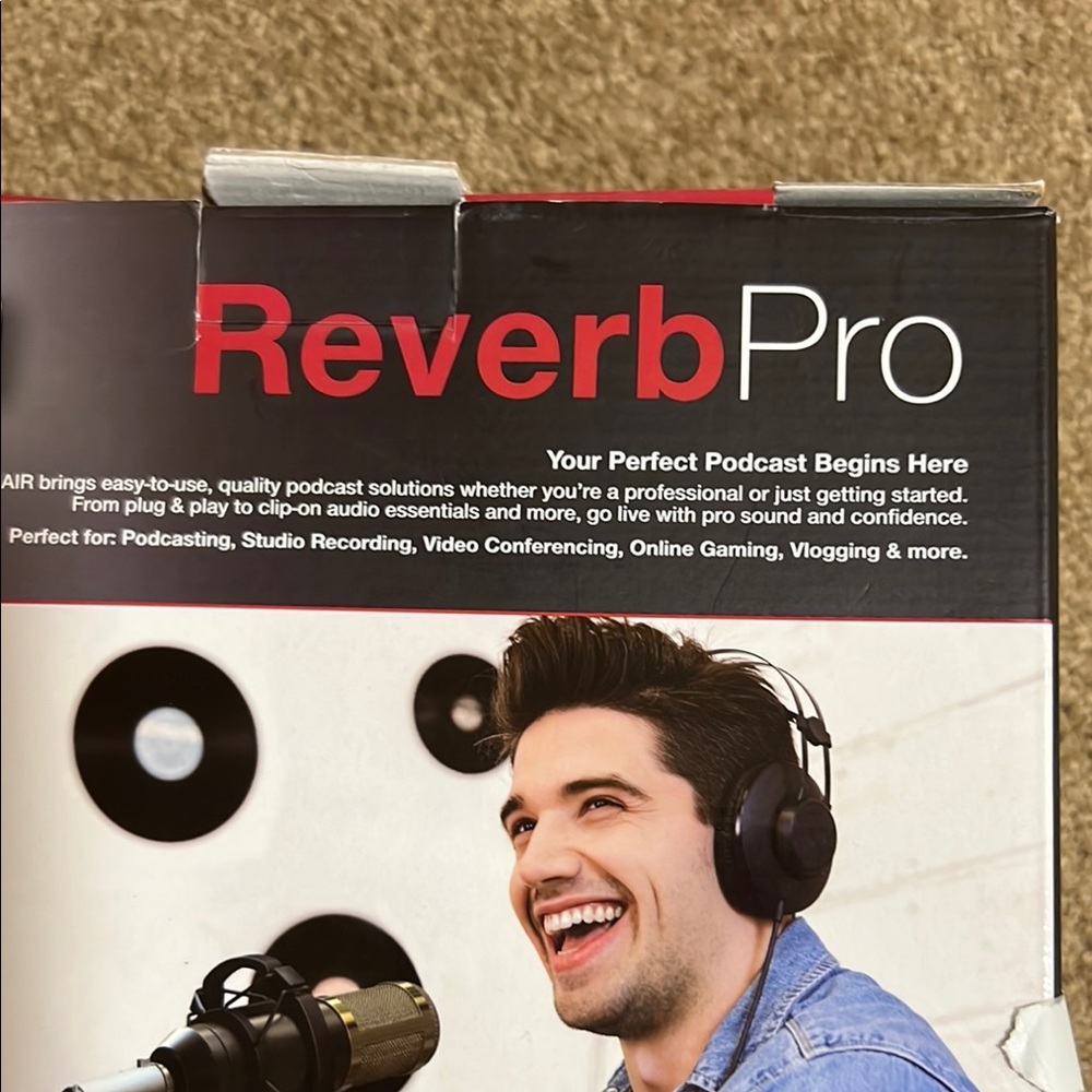 Reverb Pro Podcast Microphone Set - Picture 4 of 7